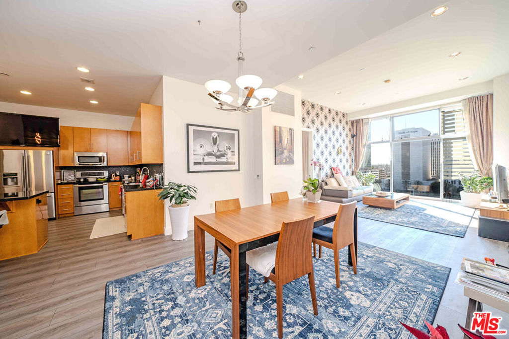 3223 W 6th Street 906