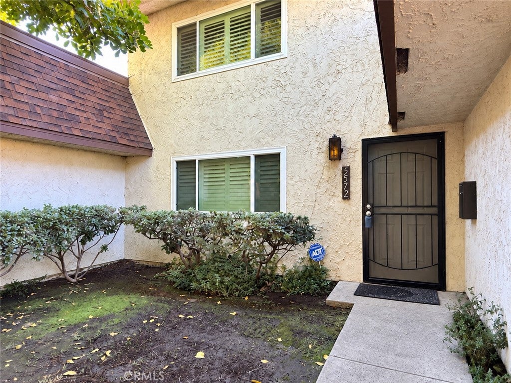 5572 Temple City