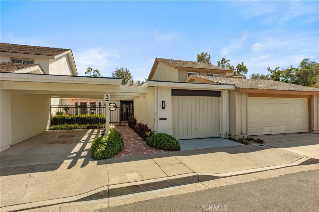 3 Whitewood Way