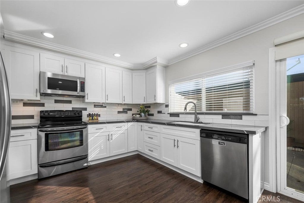 4368 Dina Court