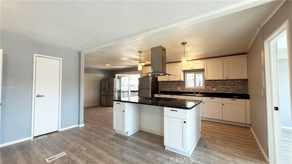485 idyllwild Drive 25