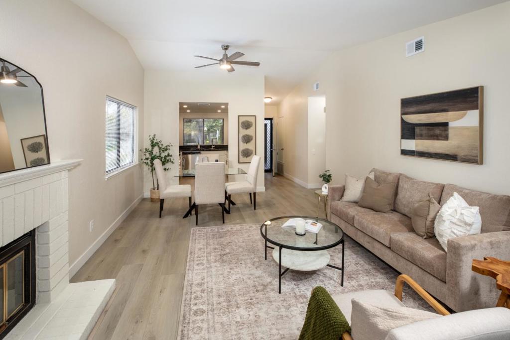 4868 Indian River Court