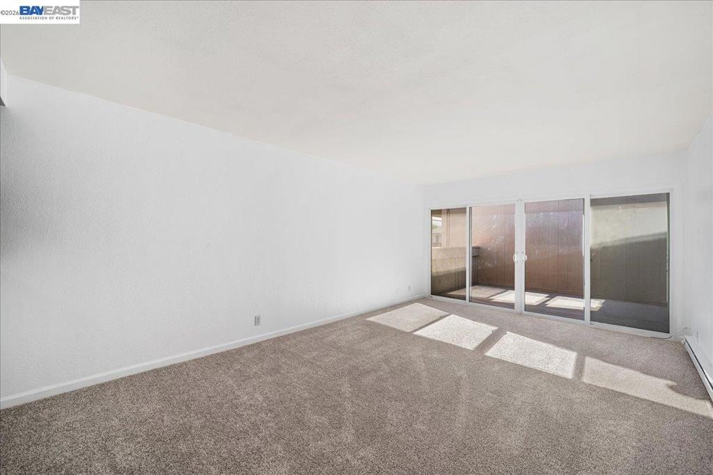 260 Industrial Pkwy 32