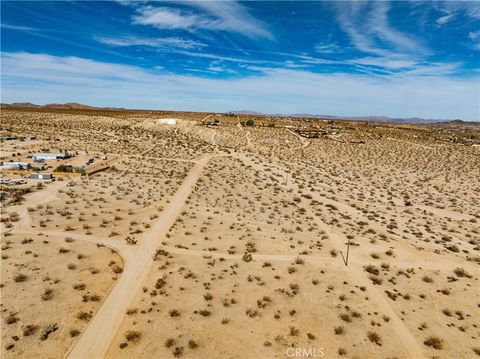 Photo of 0 Avenida Del Sol, Joshua Tree, CA 92252 (MLS # JT26070933)