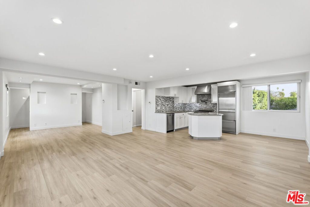 Photo of 2442 S Coast Highway Hwy #5, Laguna Beach, CA 92651 (MLS # 26663477)