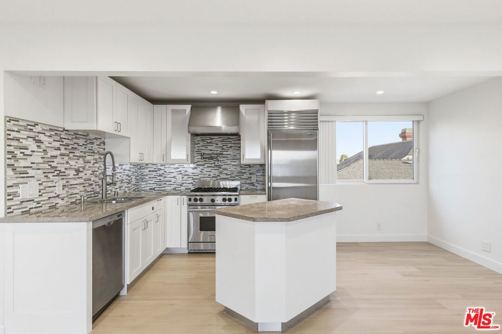 Photo of 2442 S Coast Highway Hwy #5, Laguna Beach, CA 92651 (MLS # 26663477)