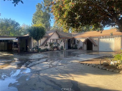 Photo of 10450 Gramercy Pl. Pl, Riverside, CA 92505 (MLS # PW25276936)