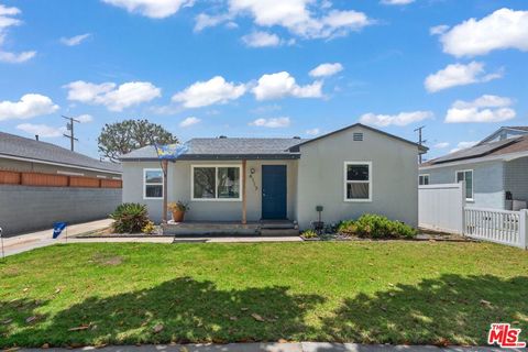 Photo of 6113 Bonfair Avenue, Lakewood, CA 90712 (MLS # 26839781)