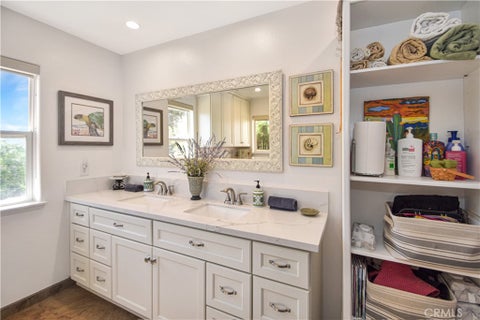 Tiny photo for 4515 Tomlinson AVE, Riverside, CA 92503 (MLS # IG26232392)