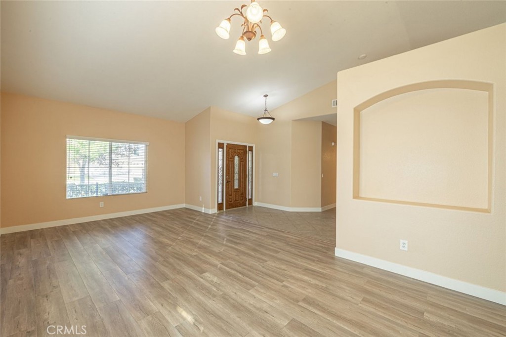 2104 W Avenue J6
