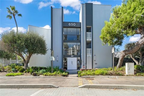 650 The Village 106 Redondo Beach CA 90277