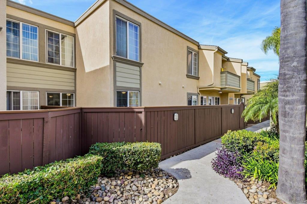 5402 Balboa Arms Dr. DR 338, San Diego CA 92117