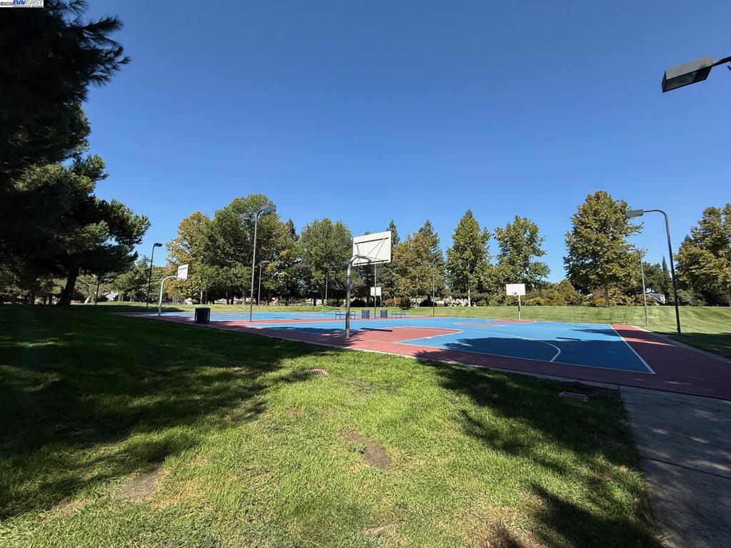 DEL PRADO - Residential