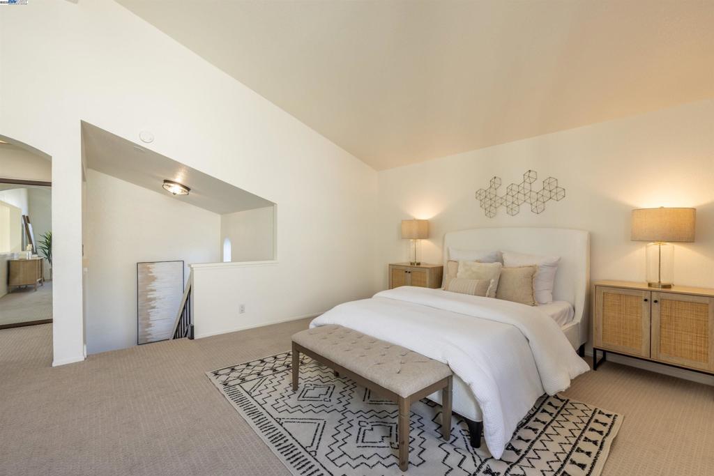 DEL PRADO - Residential