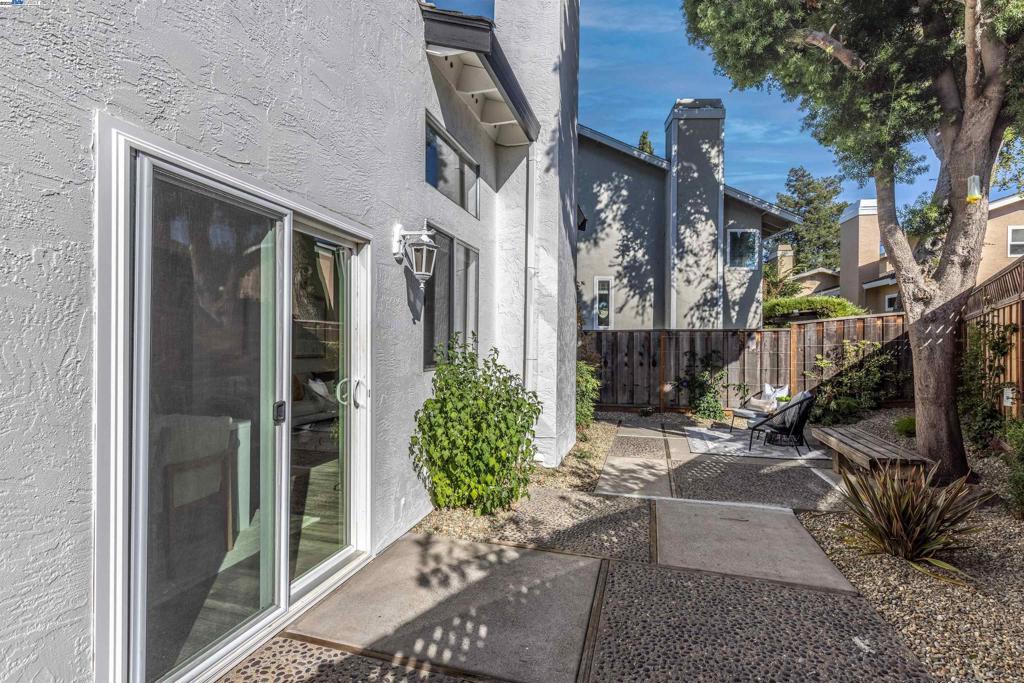 DEL PRADO - Residential