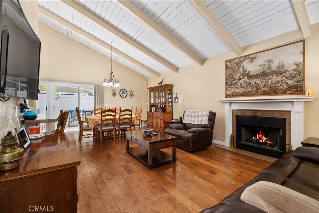 1233 Paseo Dorado 7