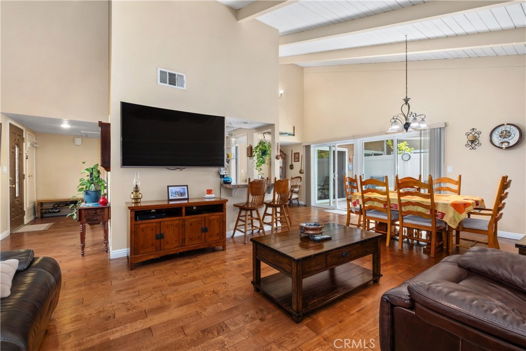1233 Paseo Dorado 7