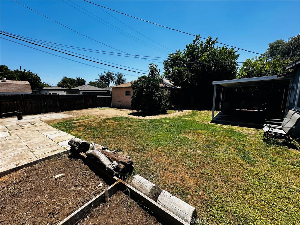 6852 Aura Avenue
