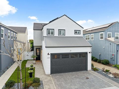 1428 Mackinnon Avenue Cardiff By The Sea CA 92007