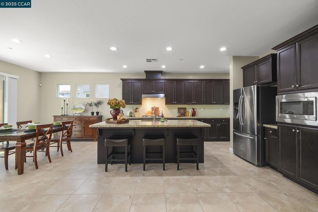 BRENTWOOD - Residential