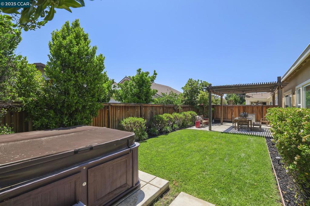 BRENTWOOD - Residential