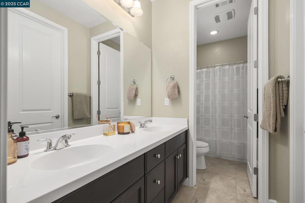 BRENTWOOD - Residential