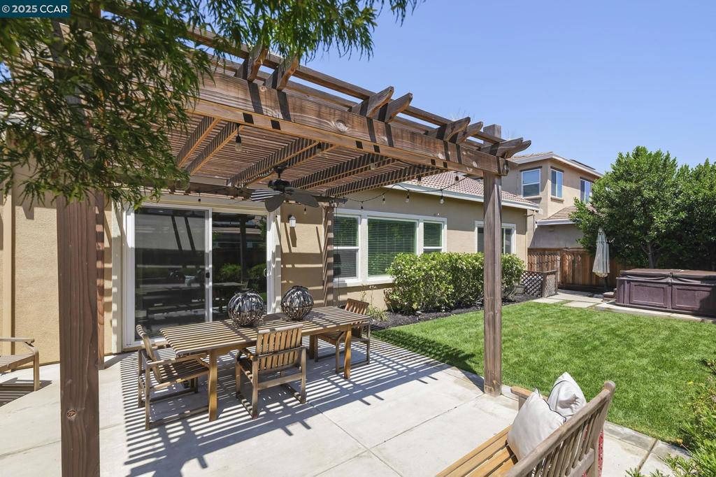 BRENTWOOD - Residential