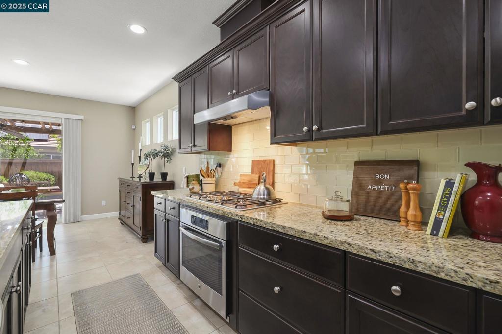 BRENTWOOD - Residential
