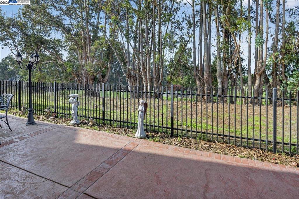 Not Listed - Residential