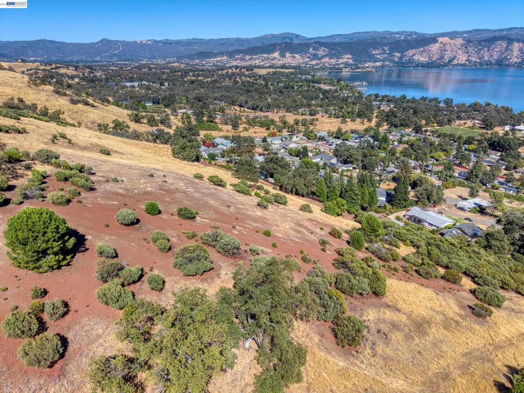 4384 Mountainview Dr