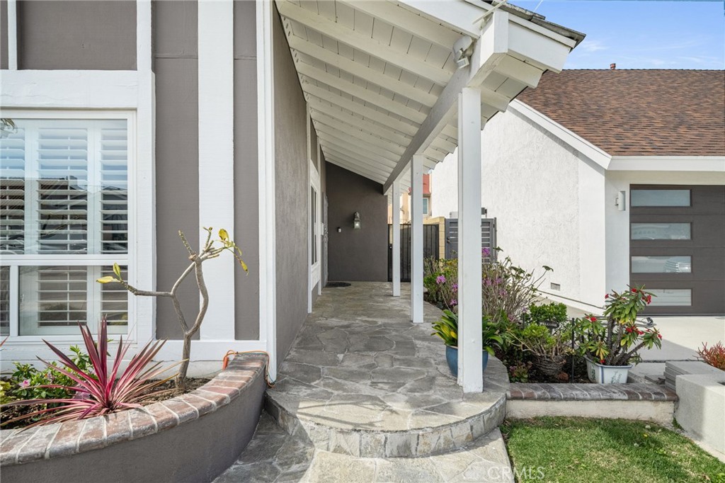 7891 Comstock Circle