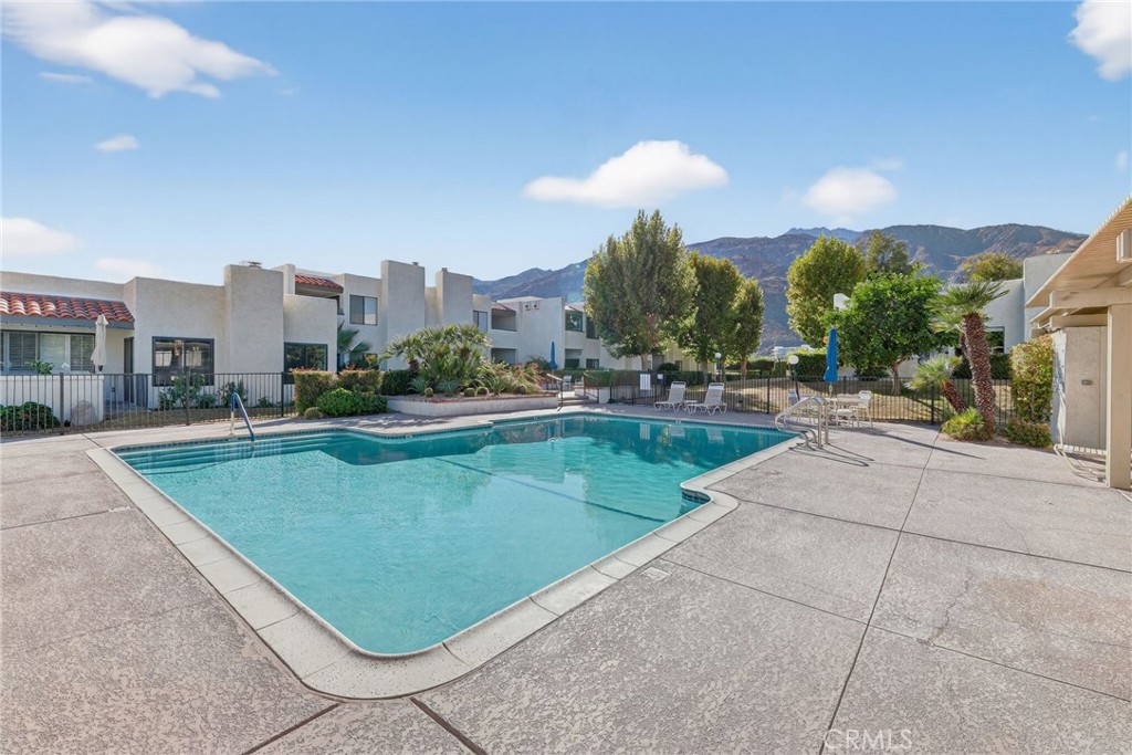 St. Tropez Villas (33252) - Residential