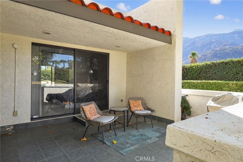 Photo of 610 Violeta Drive, Palm Springs, CA 92262 (MLS # TR25245127)