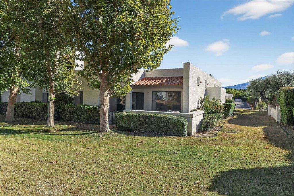 Photo of 610 Violeta Drive, Palm Springs, CA 92262 (MLS # TR25245127)