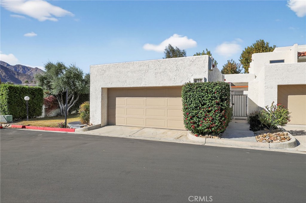 St. Tropez Villas (33252) - Residential