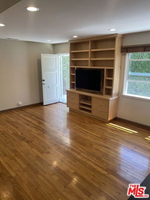 Photo of 2329 Clark Avenue, Venice, CA 90291 (MLS # 26687763)