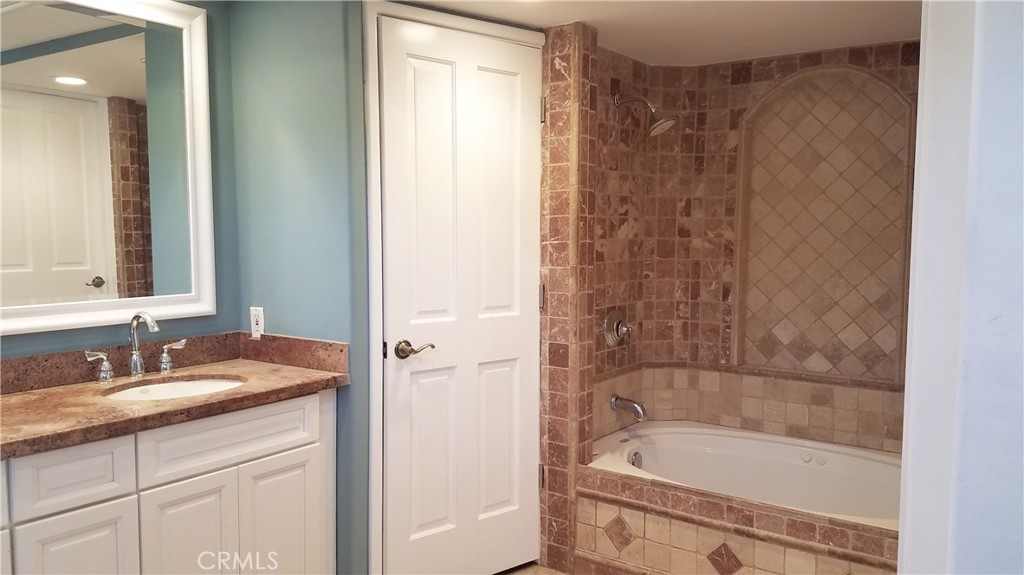 Marina Pacifica (MRP) - Residential Lease