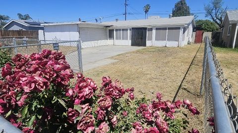 Photo of 2304 Castro Lane, Bakersfield, CA 93304 (MLS # PW26092294)