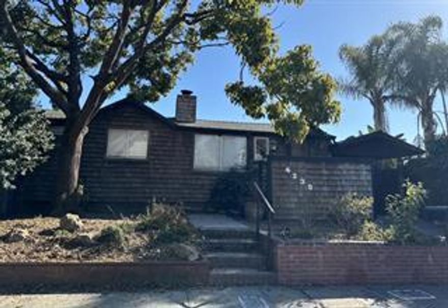 Bank Owned, Great Capitola location, conveniently located close to schools, shopping, beach. Easy access to highway one for commuters. A diamond in the rough.