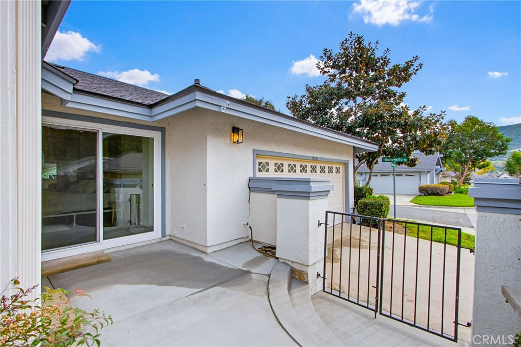 1680 Via Brisa Del Lago