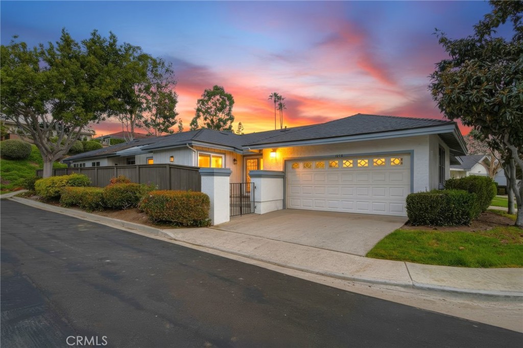 1680 Via Brisa Del Lago