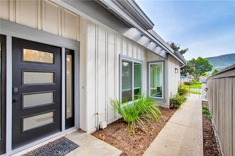 Photo of 1680 Via Brisa Del Lago, San Marcos, CA 92078 (MLS # ND26015871)