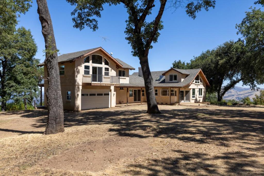 This fantastic must see home with guest facility on 25 view acres is perfect for entertaining and includes a 4 stahl plus barn with numerous corrals. The main house has a 1,200 square foot living room, dining room, kitchen, wet bar and view deck combination. Excellent for family get togethers and social events. The separate unit has a private entrance, bedroom, bathroom, open kitchen/living room with outstanding views. This property is a very special beautiful private place with unbelievable views of the surrounding mountains. Laurel Springs is a shared private road. Quality home and horse facility located in some of the prettiest country in the county. This house has been coated with concrete stucco for fire resistance. The land surrounding the house and all other structures have been maintained according to the requirements by Californias Fire Laws for a defensible barrier.