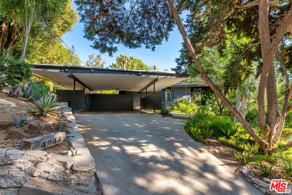 4944 Hood Drive