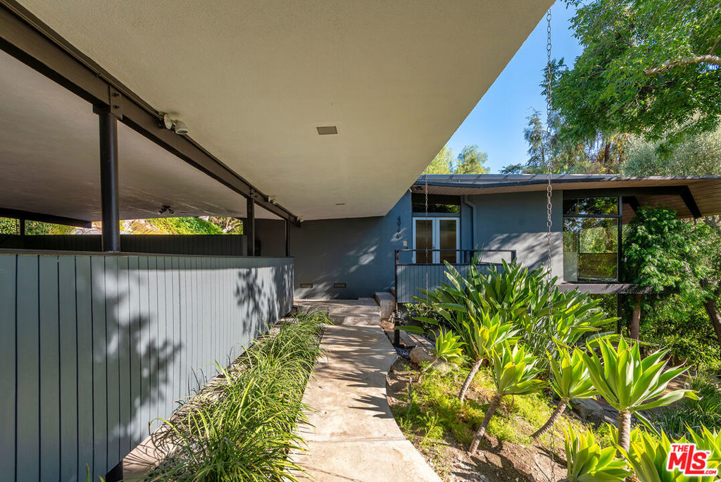 4944 Hood Drive