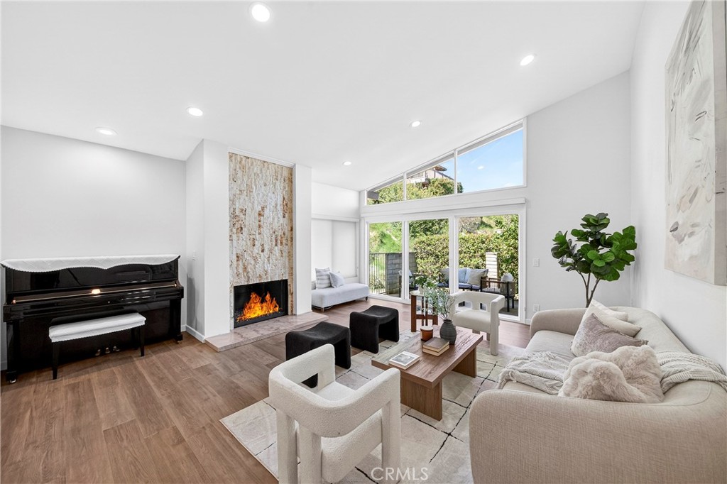 112 Hilltop