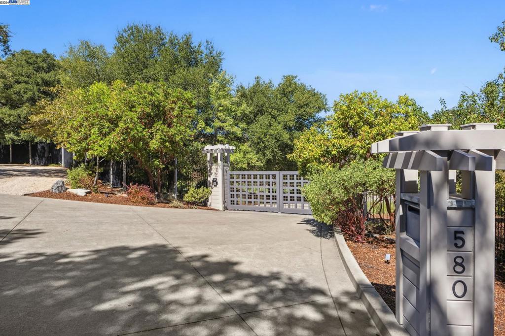 WESTSIDE DANVILL - Residential