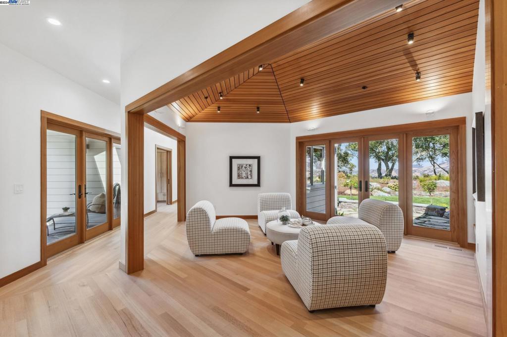 WESTSIDE DANVILL - Residential