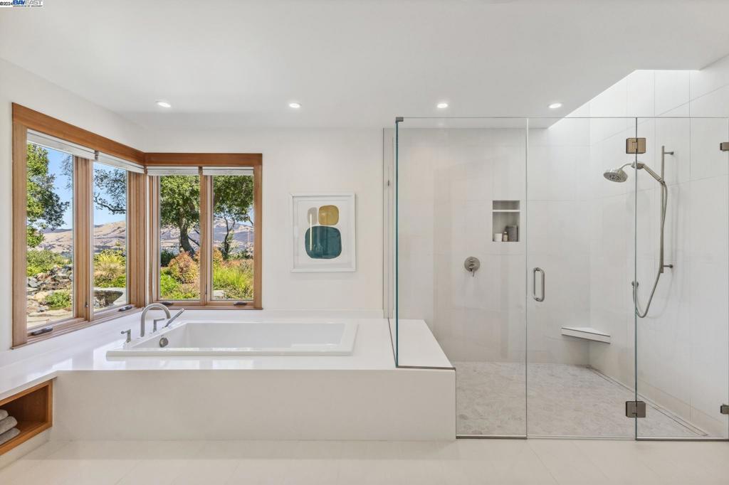 WESTSIDE DANVILL - Residential