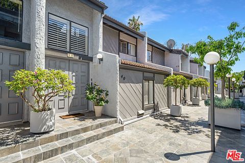 Tiny photo for 1925 S Beverly Glen Boulevard #40, Los Angeles, CA 90025 (MLS # 26786555)